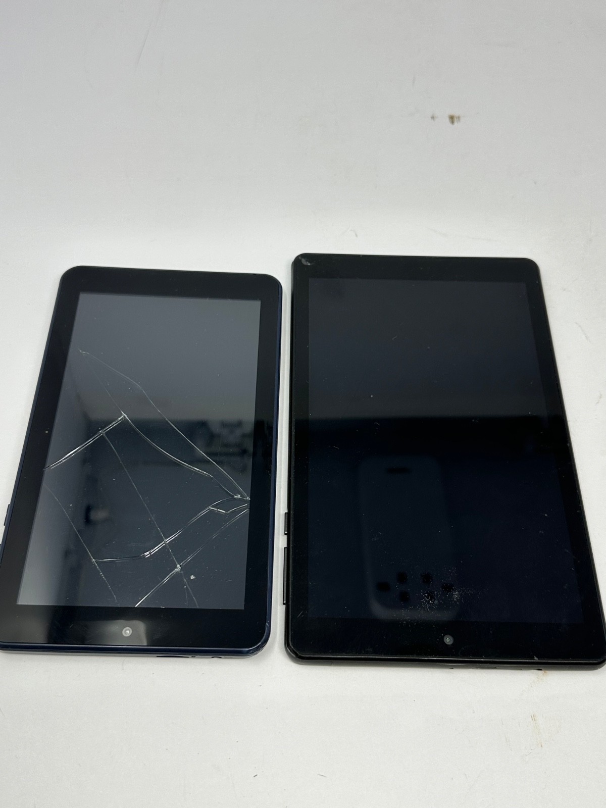 Bundle of 2 ONN Tablets Nonworking For Parts Or Repair U6