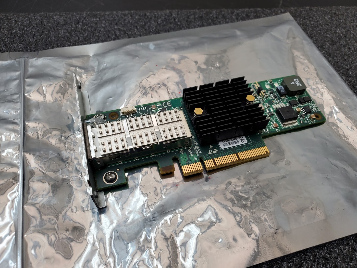 Mellanox MHQH19B-XTR Single Port 40Gb/s QDR PCIe Gen2 5.0 GTs VPI Adapter