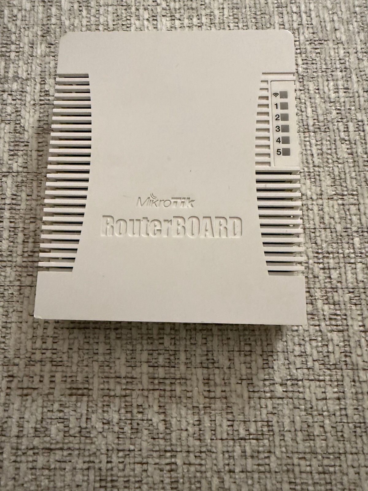 Mikrotik 751U-2HnD