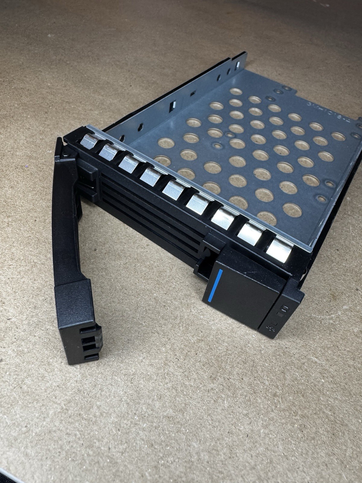 Infortrend EonStor GS 3000 series 3.5” LFF Drive Tray / Caddy / No Drive
