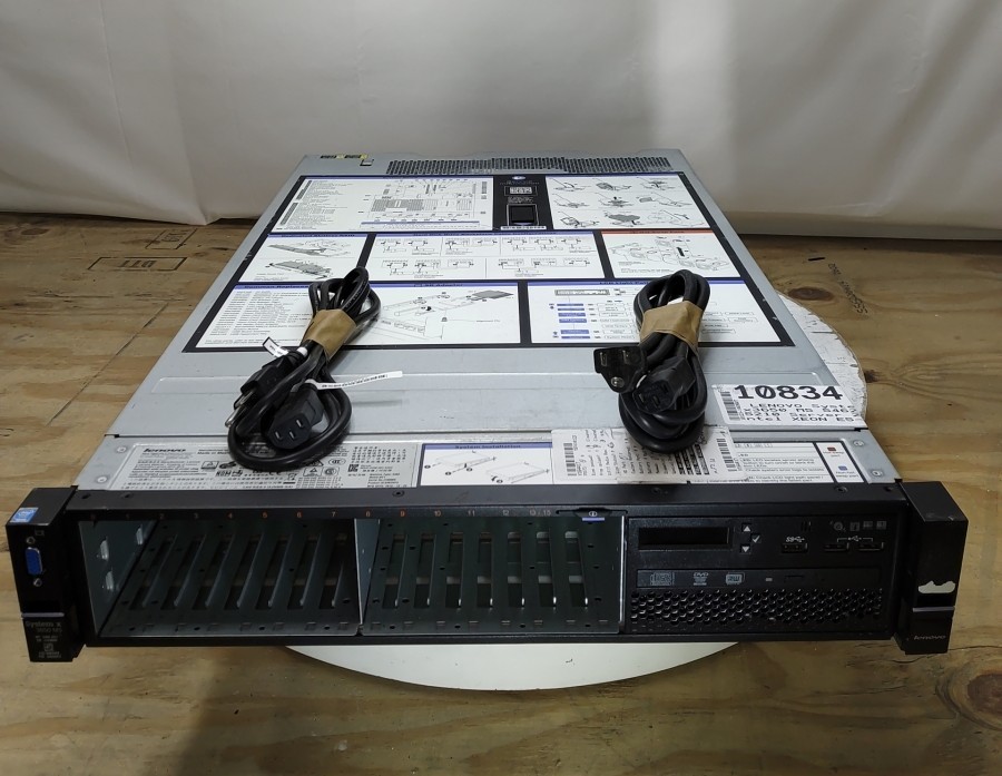 LENOVO System x3650 M5 5462 M5210 16x2.5 Server 2*Intel XEON E5-2640 V3 16GB