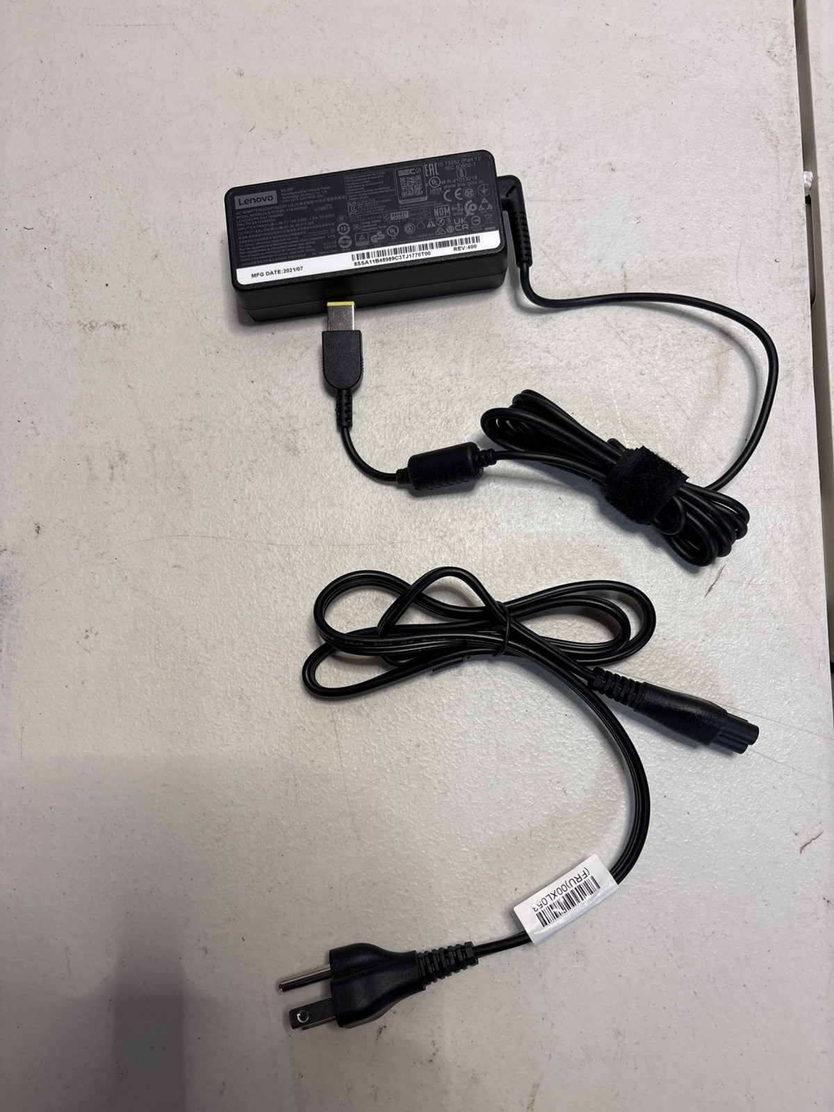 LENOVO A19-065N2A SA11B48989 5A10V03250 65W Laptop Charger Square Tip
