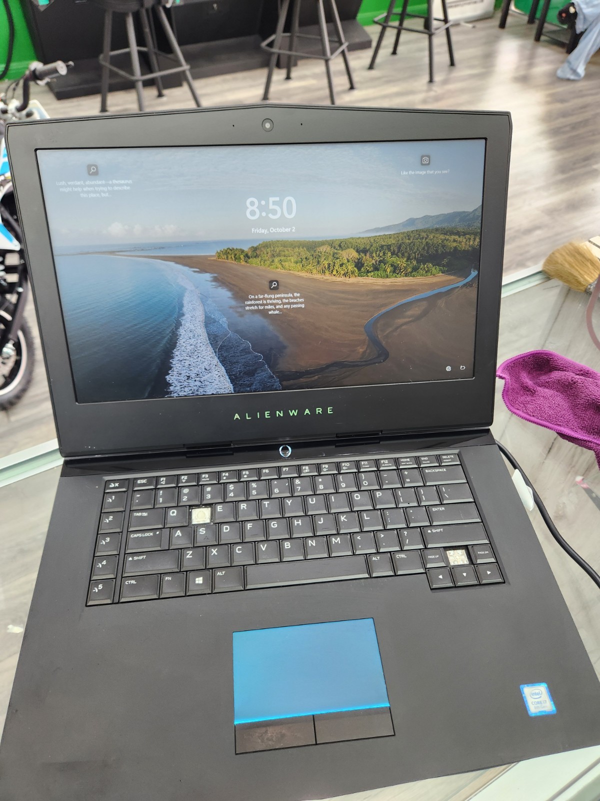 Dell AlienWare 15 R4 (Intel Core i7/8GB Ram/256 SSD) Keyboard Missed Two Keys