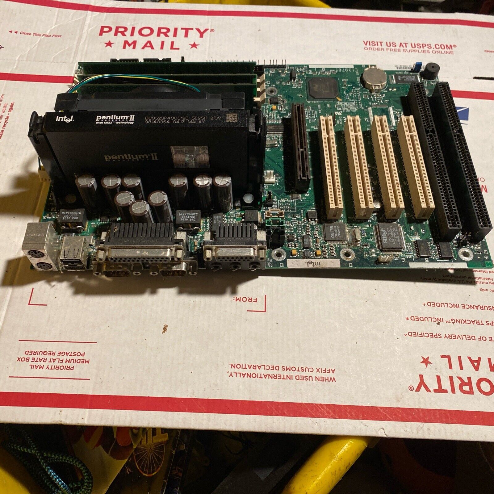 Vintage Retro Intel SE440BX Slot 1 Motherboard + Pentium II 400Mhz + 192MB SDRAM