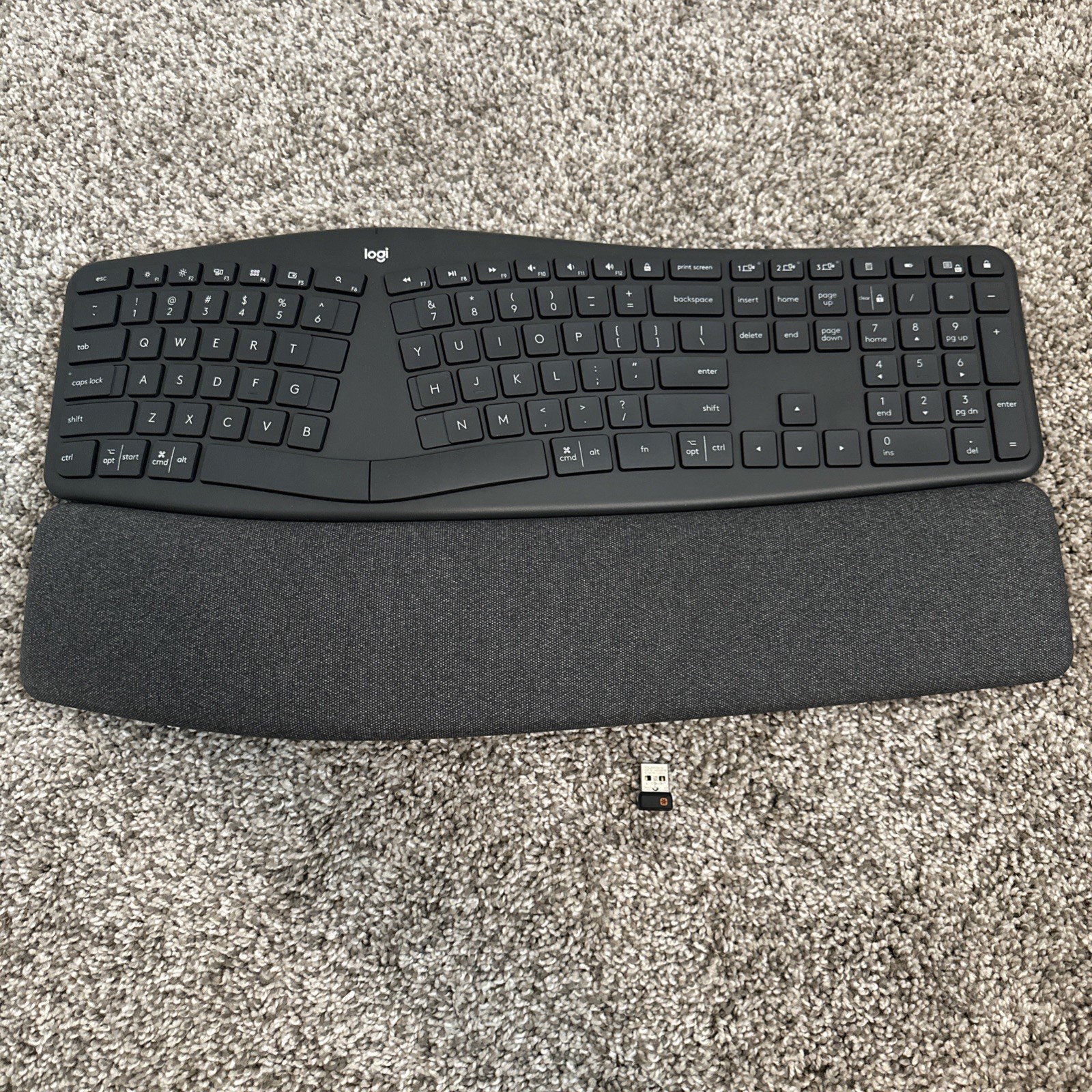 Logitech Logi ERGO K860 Wireless Keyboard Bluetooth w/Dongle Excellent Condition