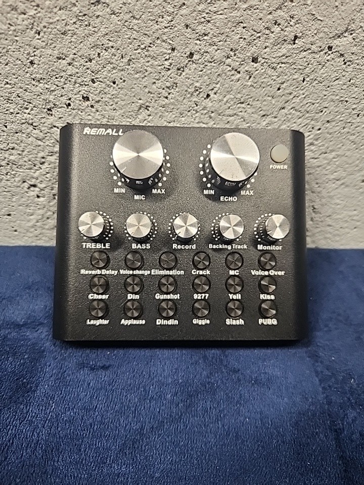 Remall V8 Sound Card Voice Changer Blend Record Fun Effects Tested and working