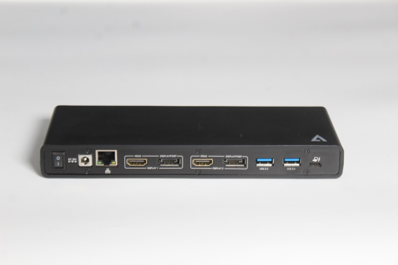 V7 UCDDS USB-C 4K Docking Station