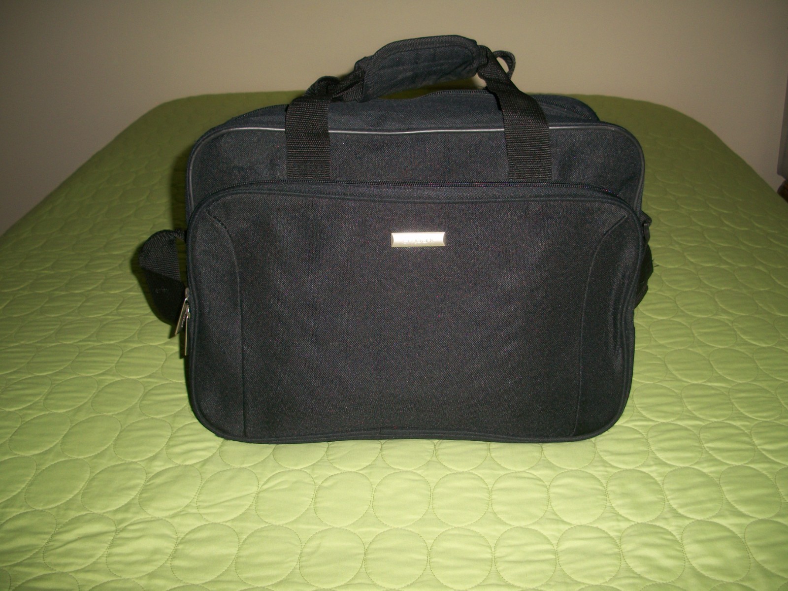 Embark Professional Black Messenger/Laptop Briefcase Shoulder Strap