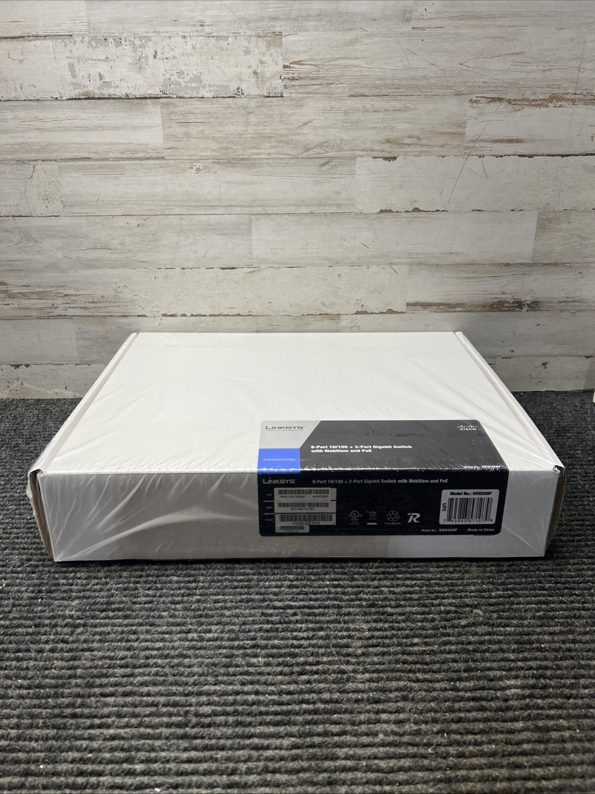 New Cisco LINKSYS SRW208P 8-port 10/100 + 2-Port Gigabit Switch w/ WebView 