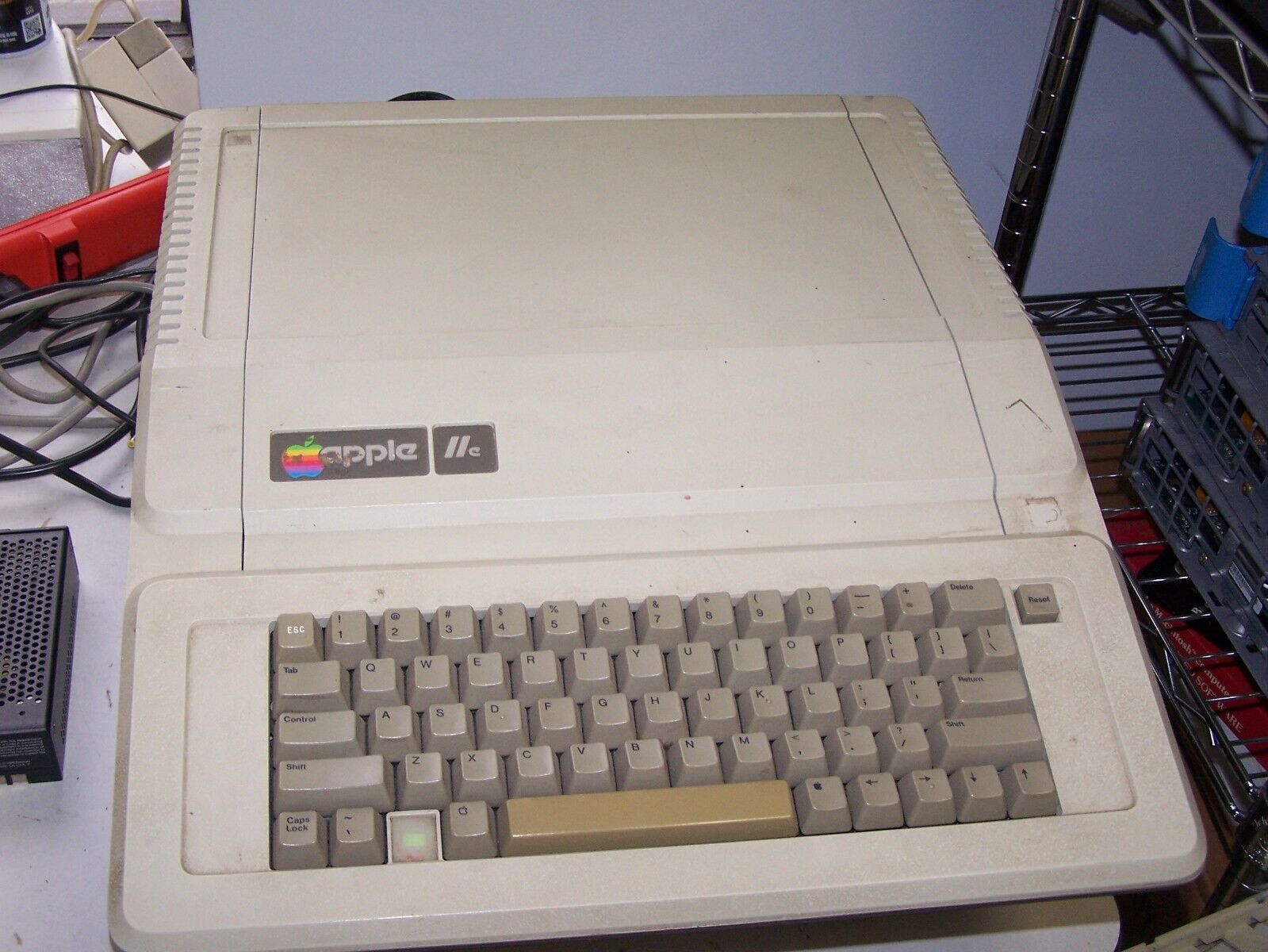 Apple IIe 64K system A2S2064, tested and works great
