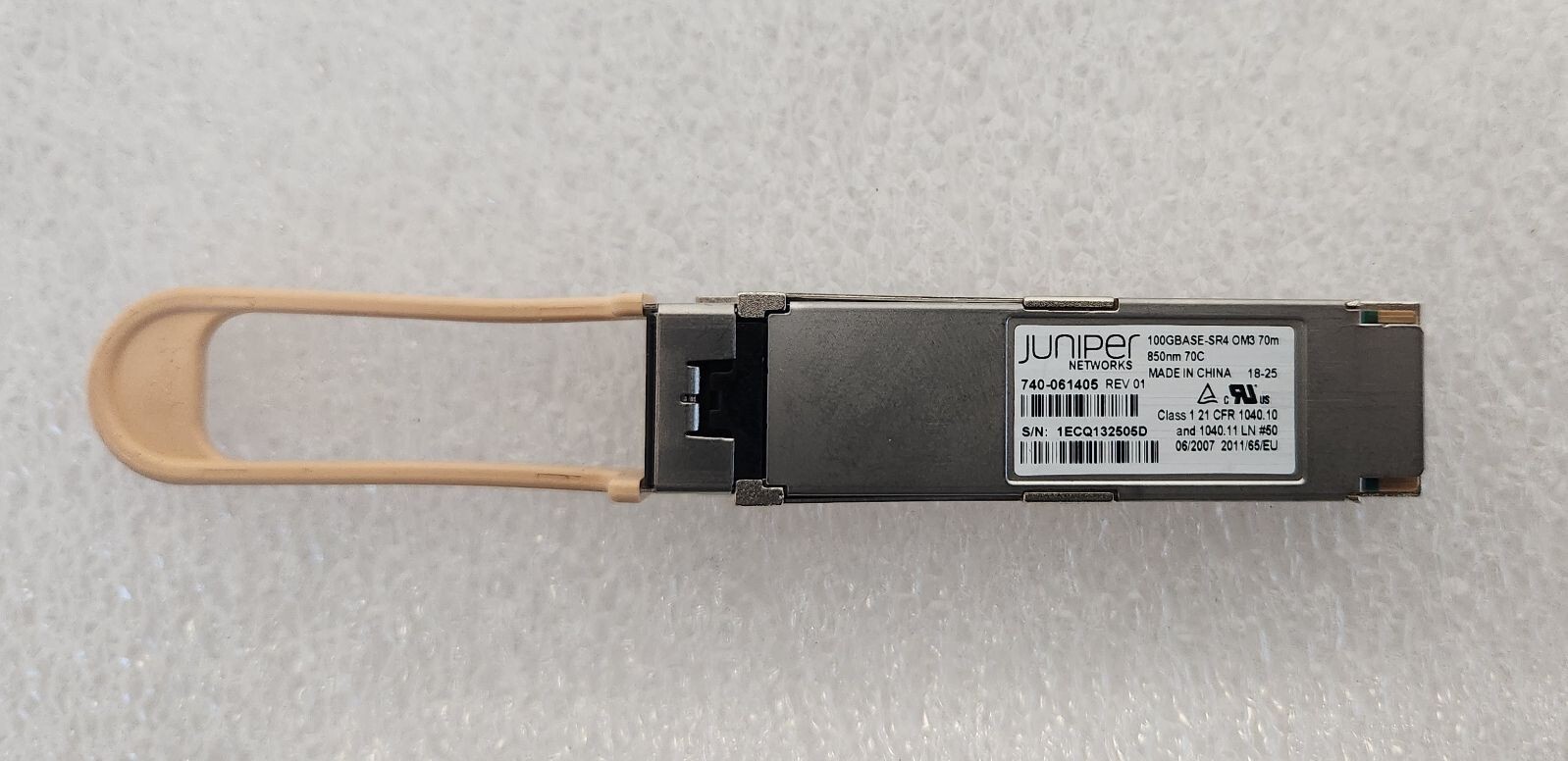 Juniper 740-061405 100GE QSFP-100GBASE-SR4 850nm Transceiver JNP-QSFP-100G-SR4