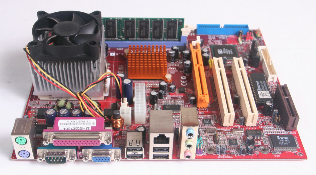 PC Chips M863G V1.5A Motherboard with Duron 950, 128MB DDR SDRAM - Tested Good