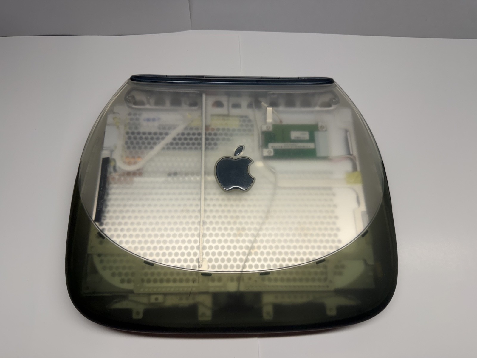 Apple iBook G3 Clamshell M2453 64GB SSD Color Dark Gray - READ