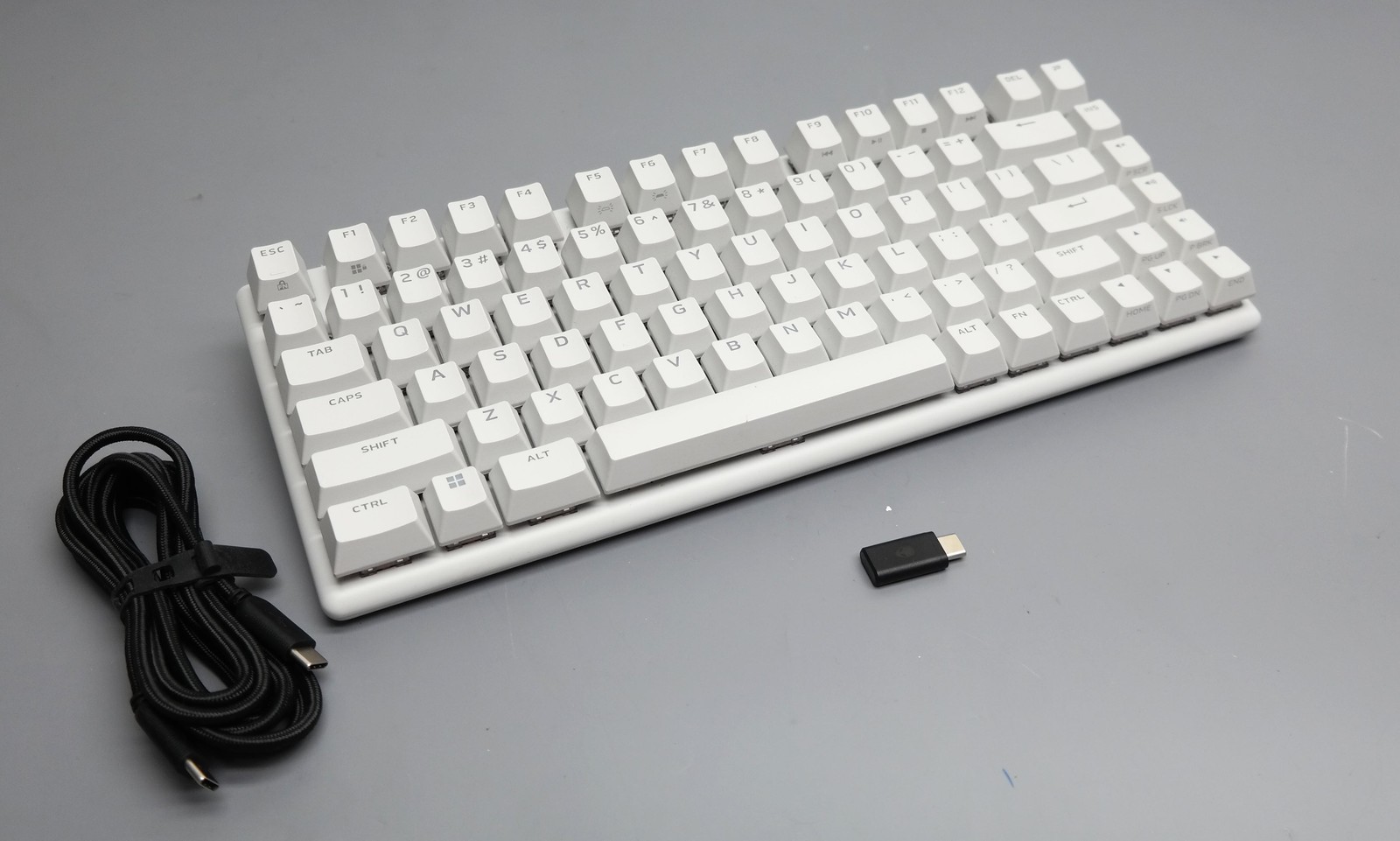 Alienware Pro 75% Wireless Mechanical Gaming Keyboard - Lunar Light