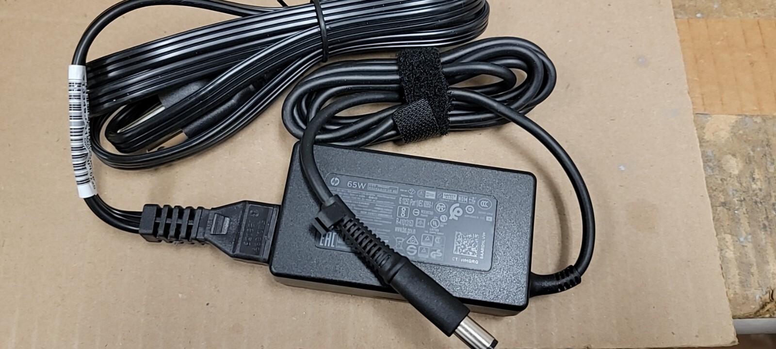 Genuine HP Laptop Charger   L39752-001 L40094-001 65W 19.5V 3.33A
