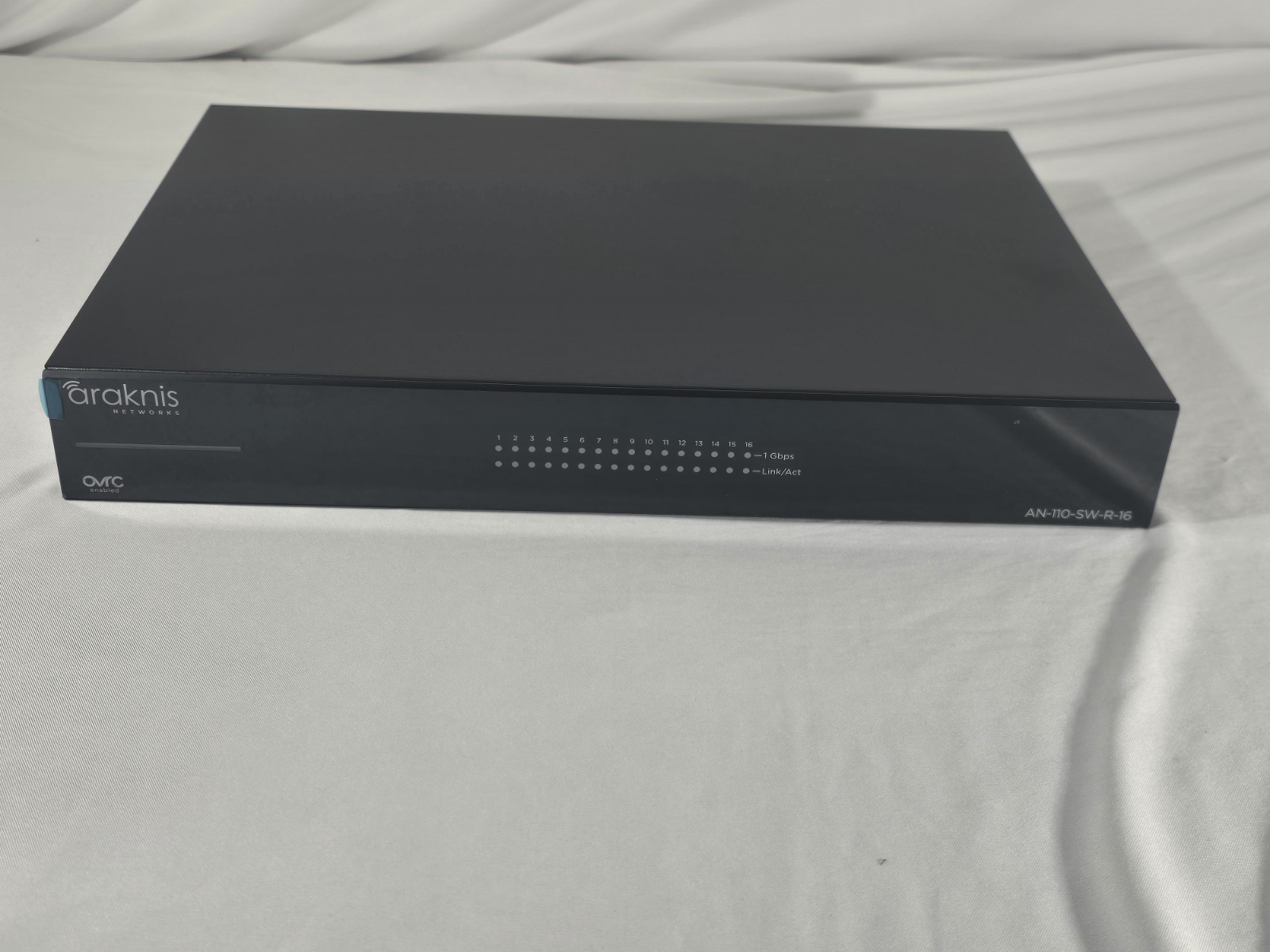 Araknis Networks AN-110-SW-R-16 16-port gigabit network switch