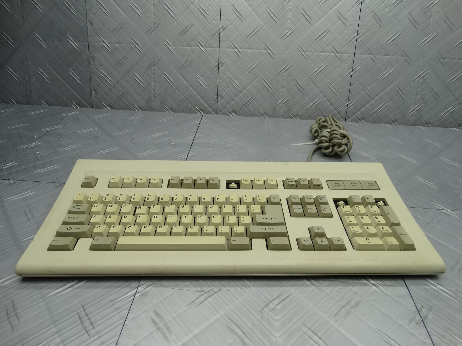 Chicony Mechanical AT/XT Keyboard KB-5181 E8H5IKKB-5161 Mainframe Collection