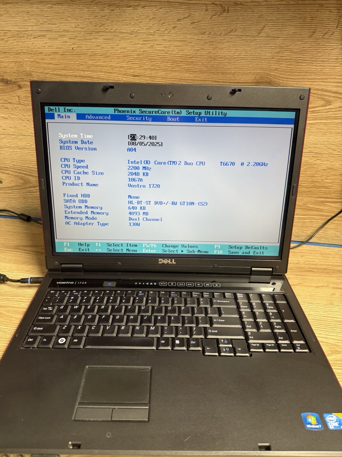 Dell Vostro 1720 17" Laptop Intel Core 2 Duo - BOOTS TO BIOS  -