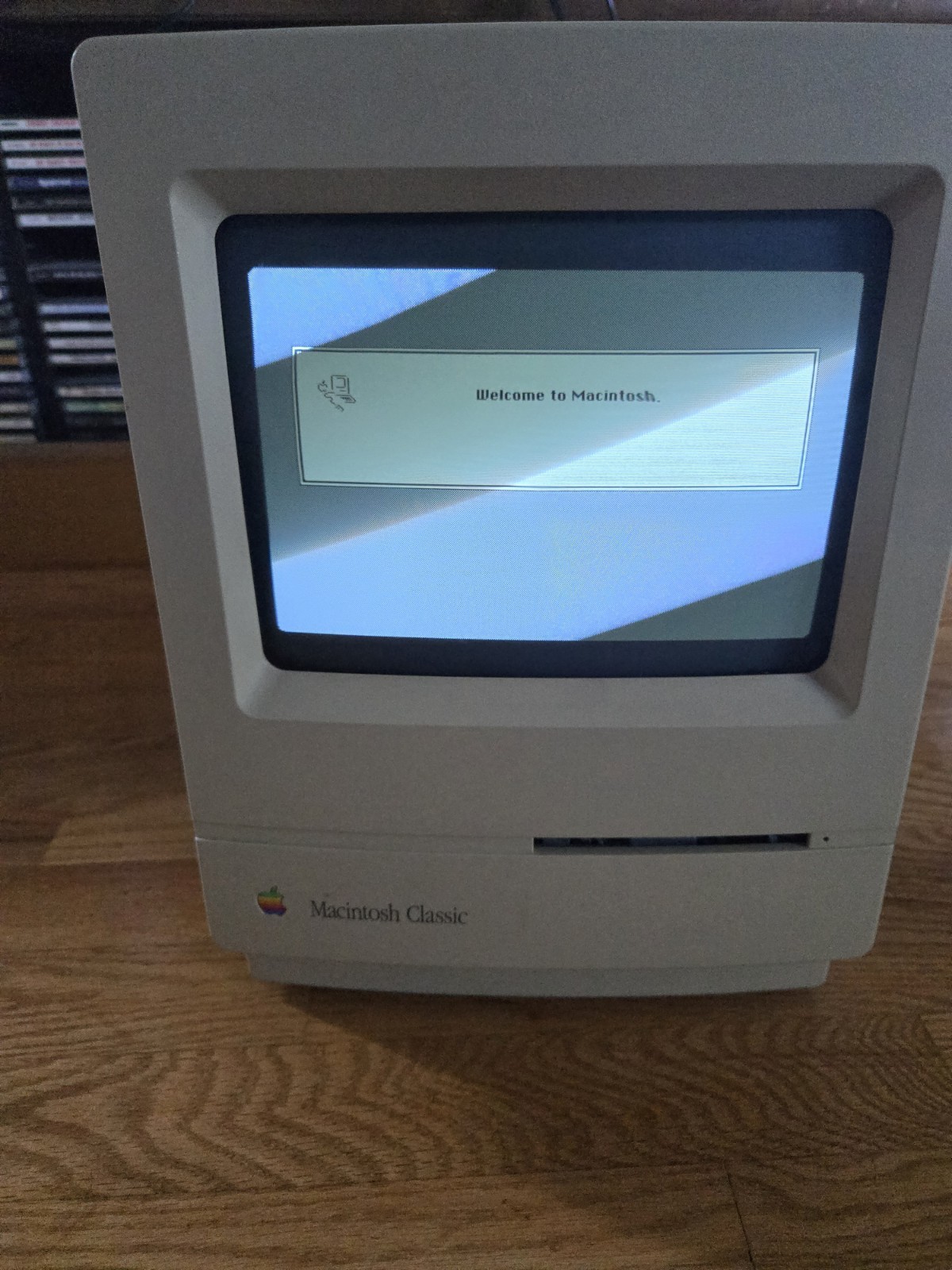Macintosh Classic M1420 Apple Computer 1990 Vintage Powers On
