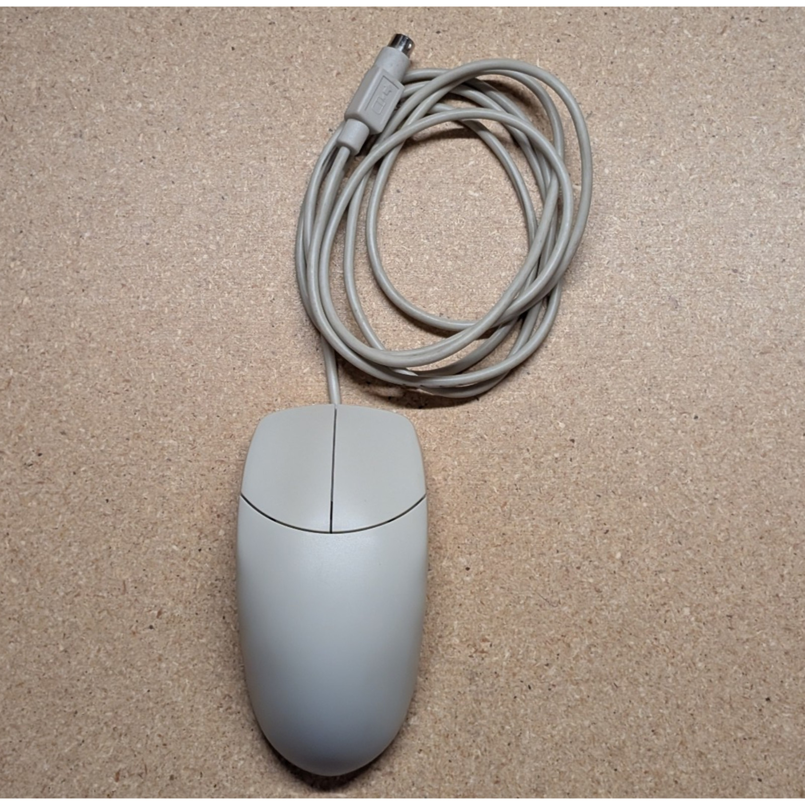 Vintage AOpen M-S42 PS/2 Two Button Mouse Beige Opto-Mechanical Roller Ball