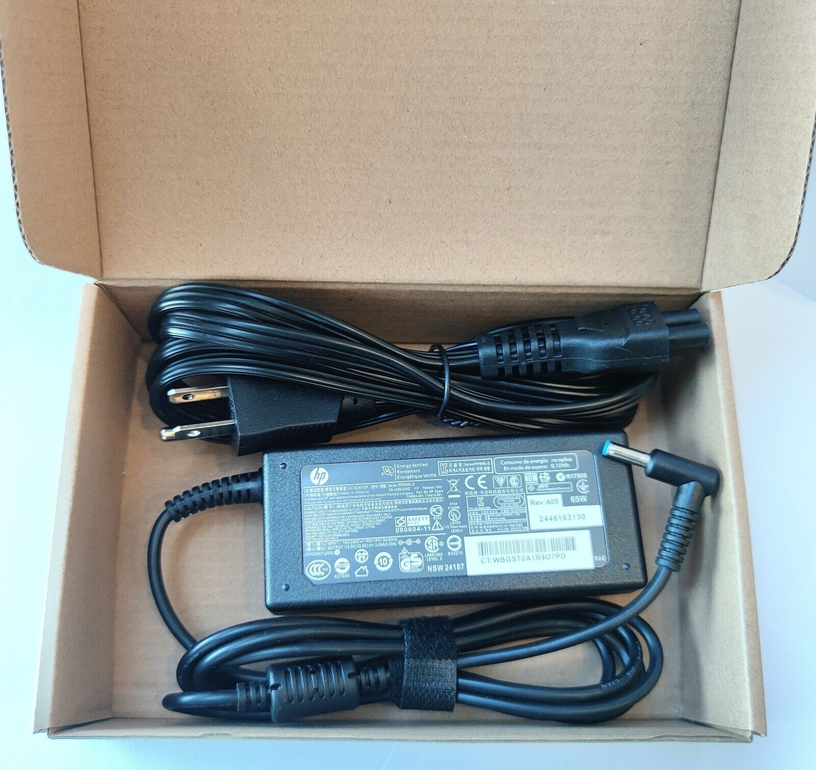 OEM NEW 65W HP AC Adapter Charger blue tip 19.5V 3.33A Pavilion 710412-001