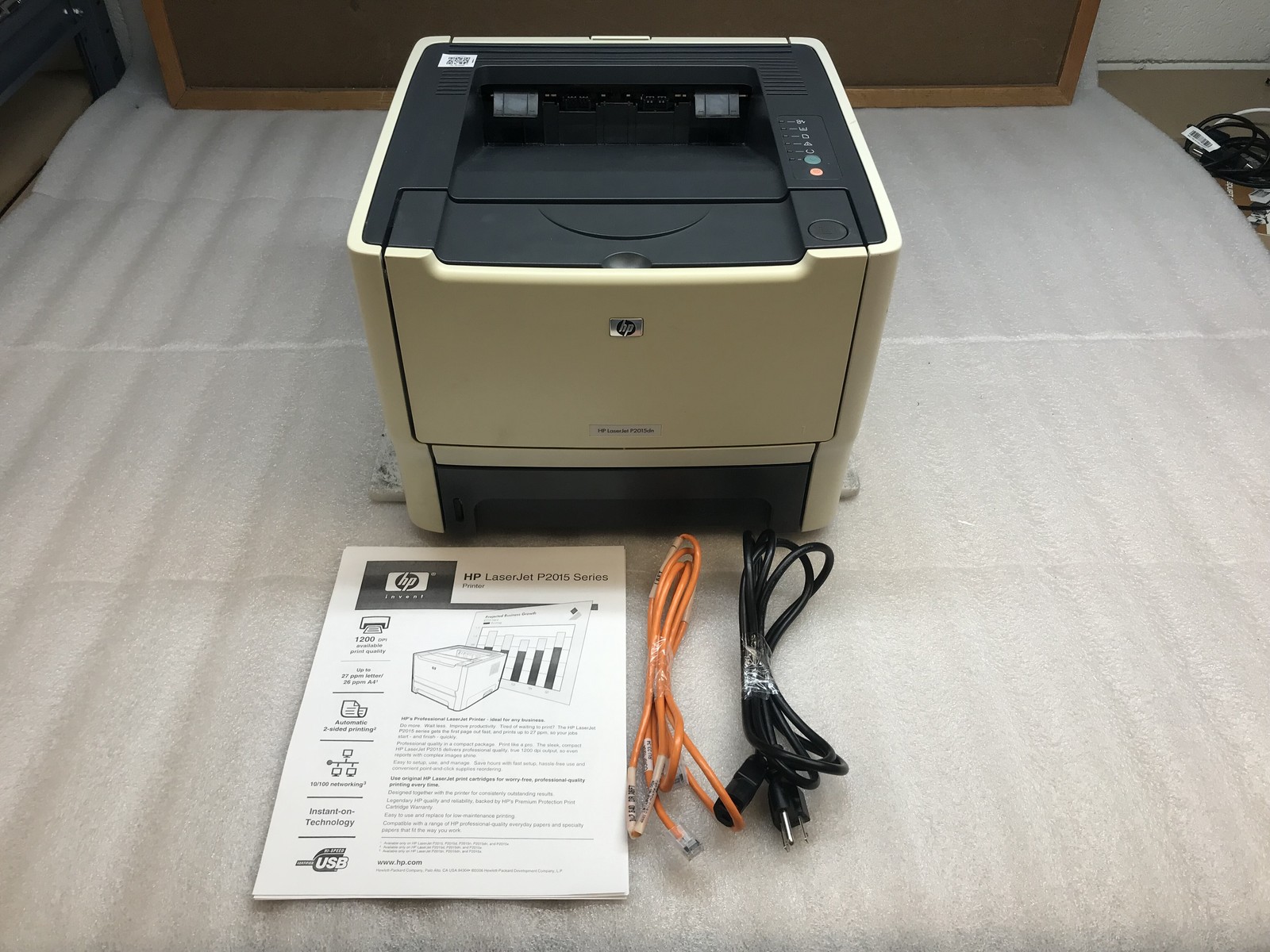 HP LaserJet P2015dn Laser Printer Network Duplex 600 Pg Ct w/ Toner & Cables
