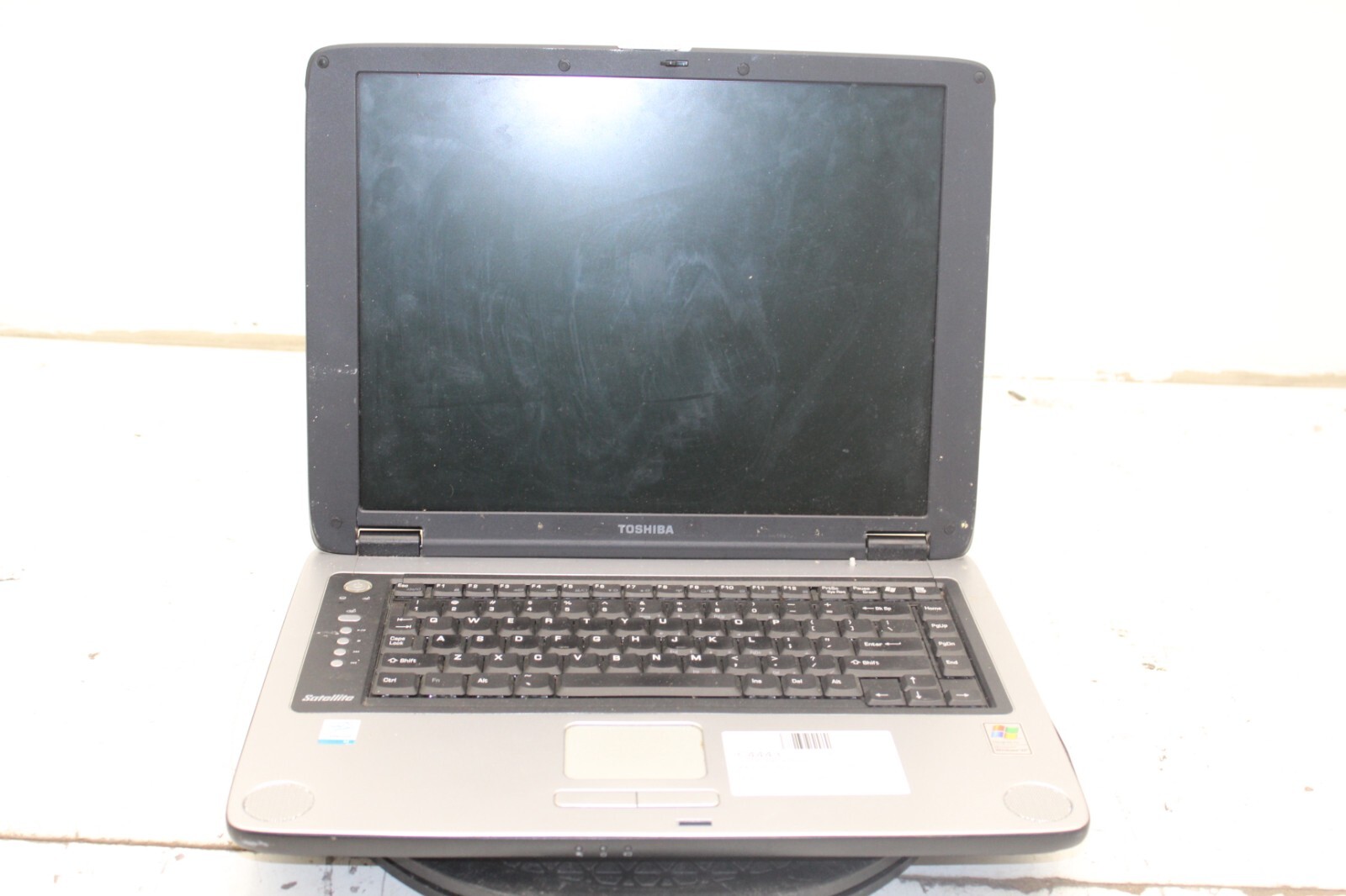 Toshiba Satellite M35X-S114 Laptop Intel Celeron M 256MB Ram No HDD or Battery