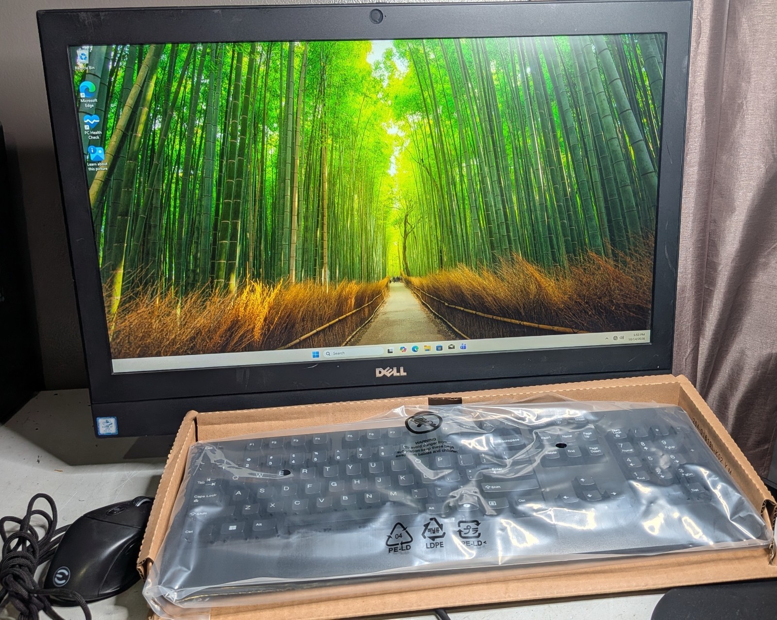 Dell Optiplex 7450 All in One Intel i7-7th / 4GB RAM 512GB SSD Camera Win 11 Pro