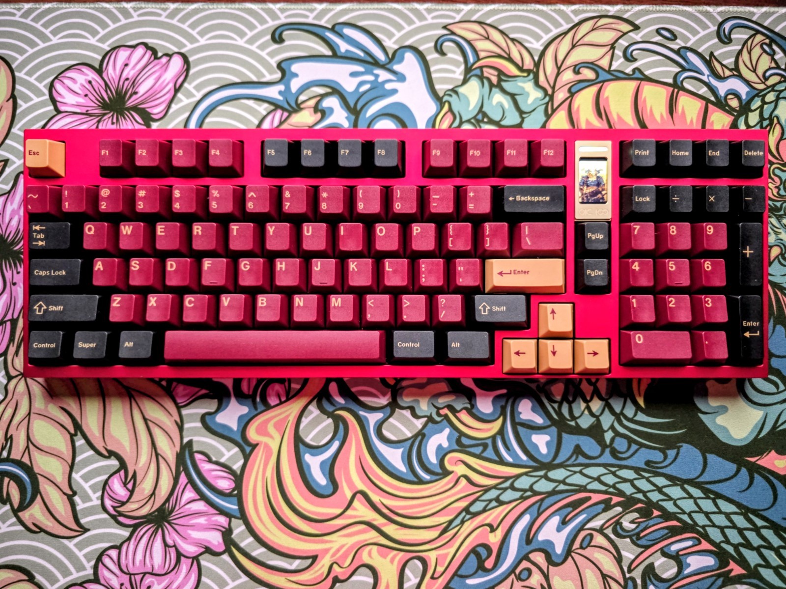 QK100 Custom Mechanical Keyboard w. Lubed Switches, Keycaps, and More