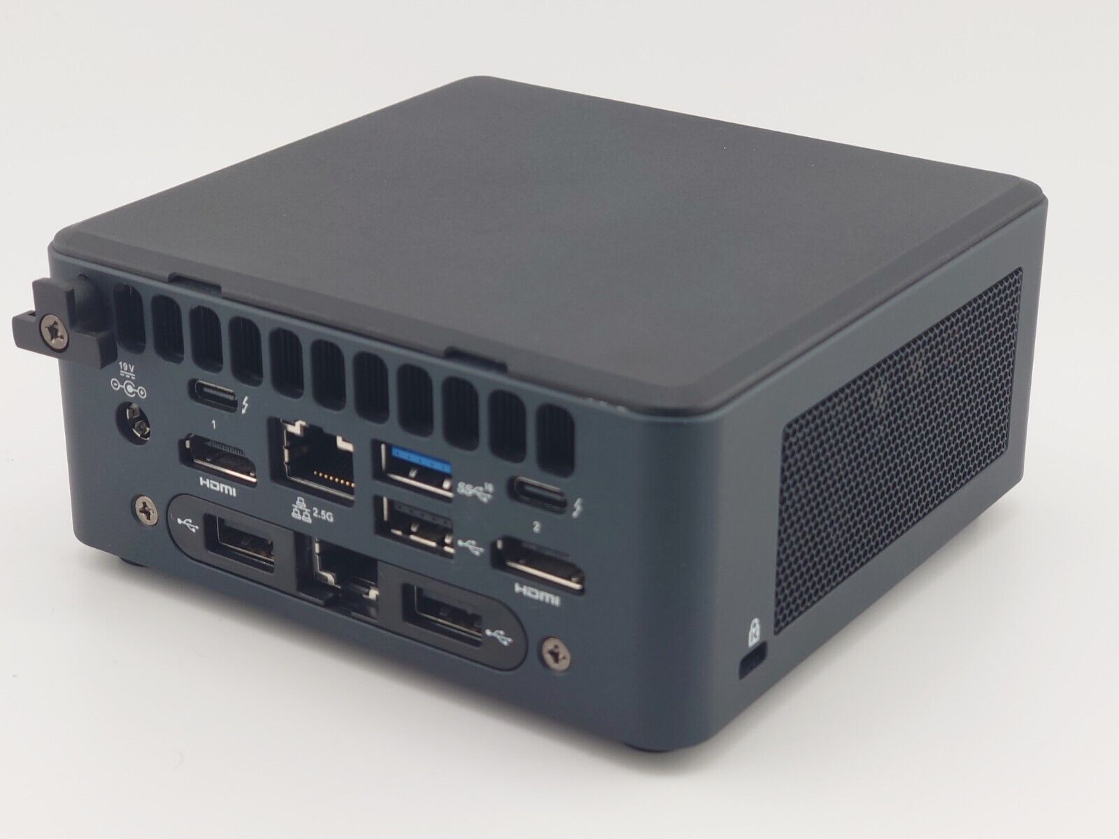 Intel NUC 11 i5-1135G7 (64GB RAM, 2x 1TB SSDs, 2x 2.5GB NICs) Mini PC + Charger