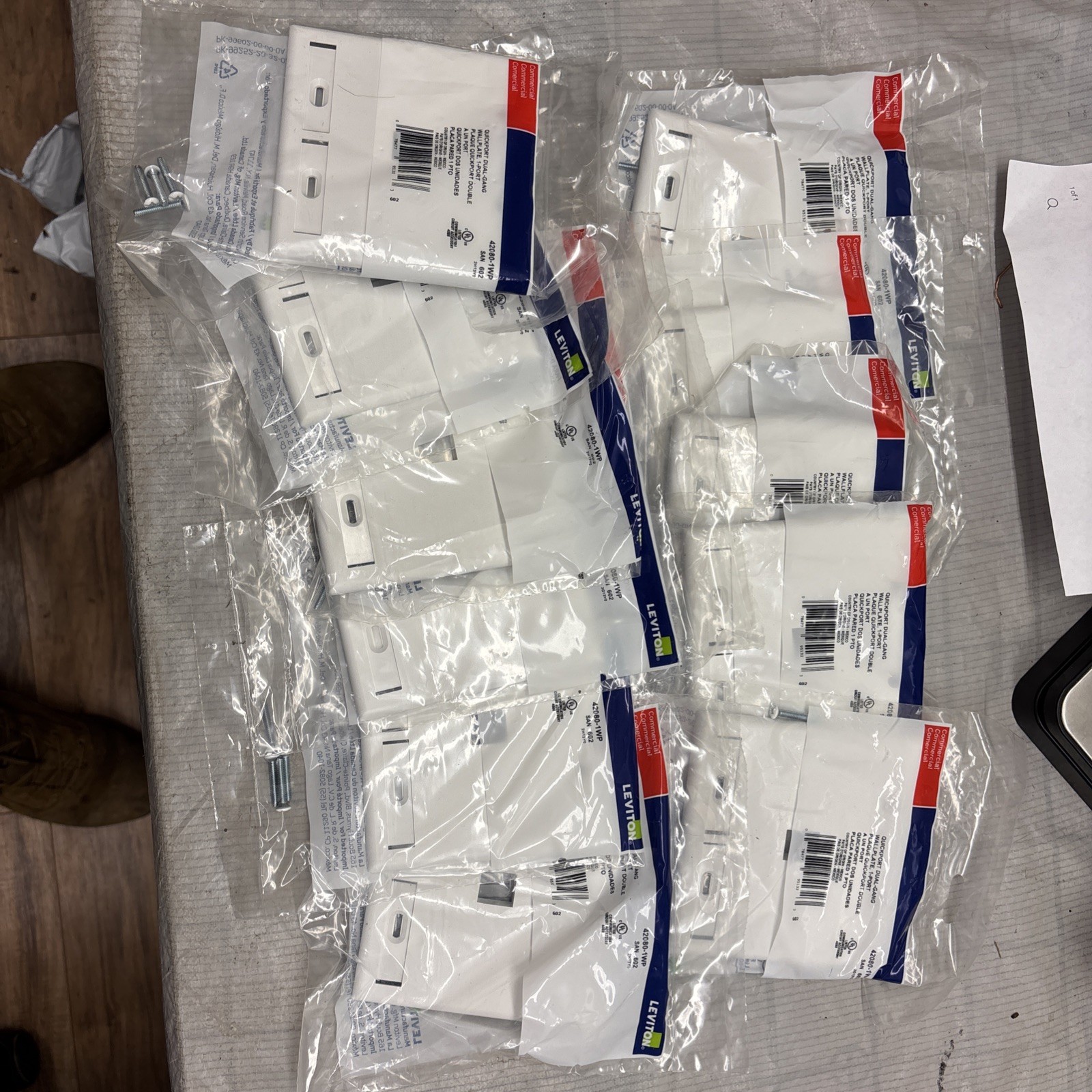 Leviton Quick Port Dual Gang 1 Port 42080-1WP (QTY 11 )