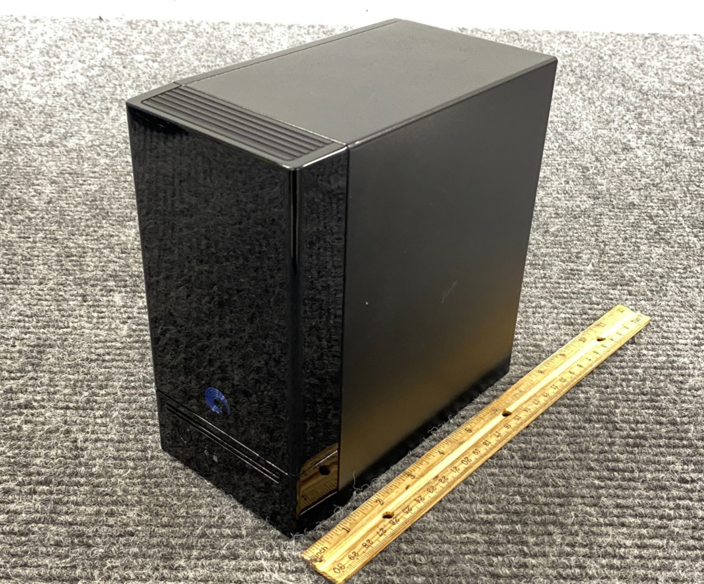 Seagate BlackArmor NAS 220 2TB Network Storage Server w/ 2x 1TB HDDs, 9SR5A4-500