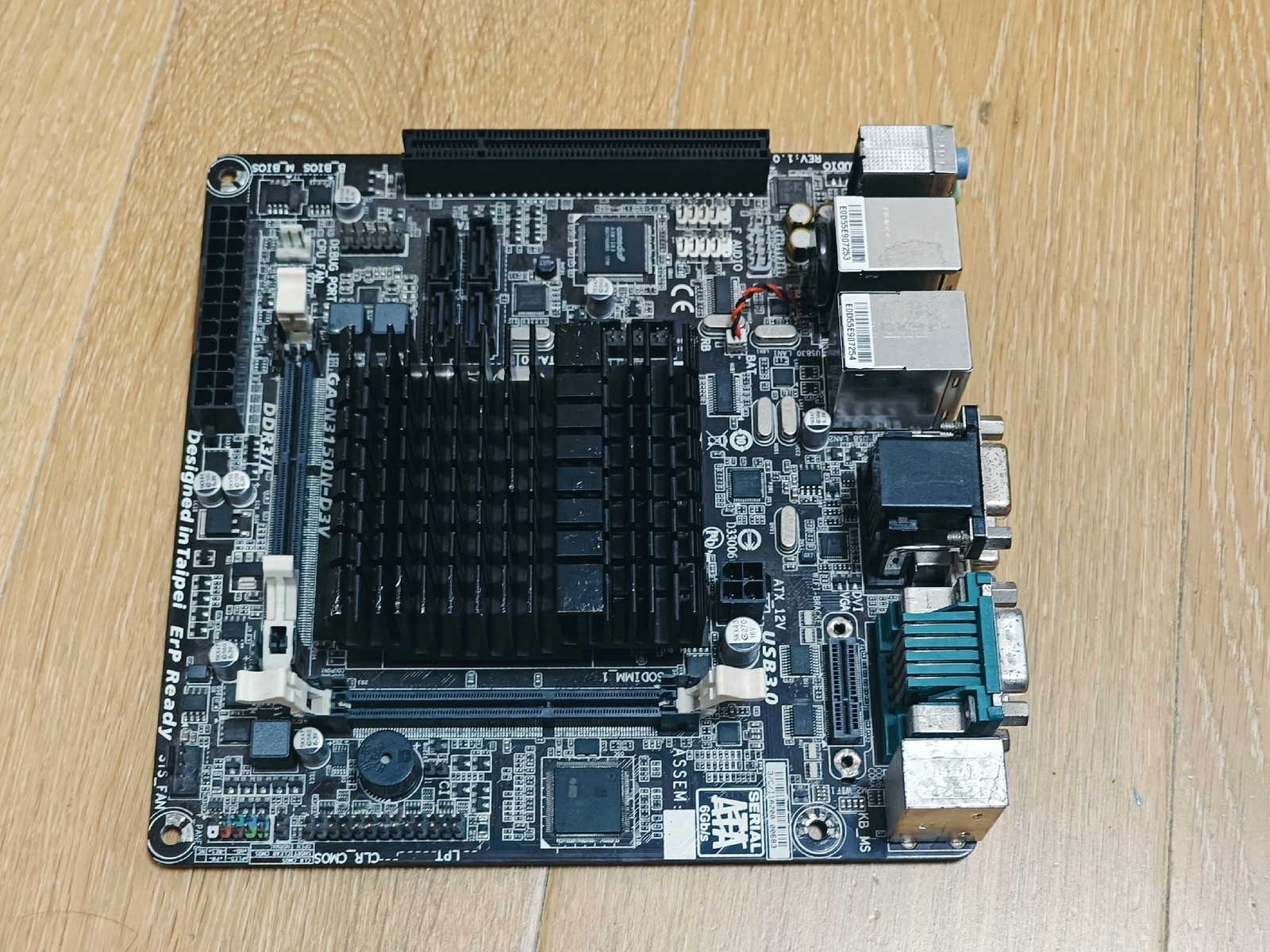 FOR GIGABYTE GA-N3150N-D3V DDR3*2 N3150 8GB VGA DVI-D Mini-ITX Motherboard Test