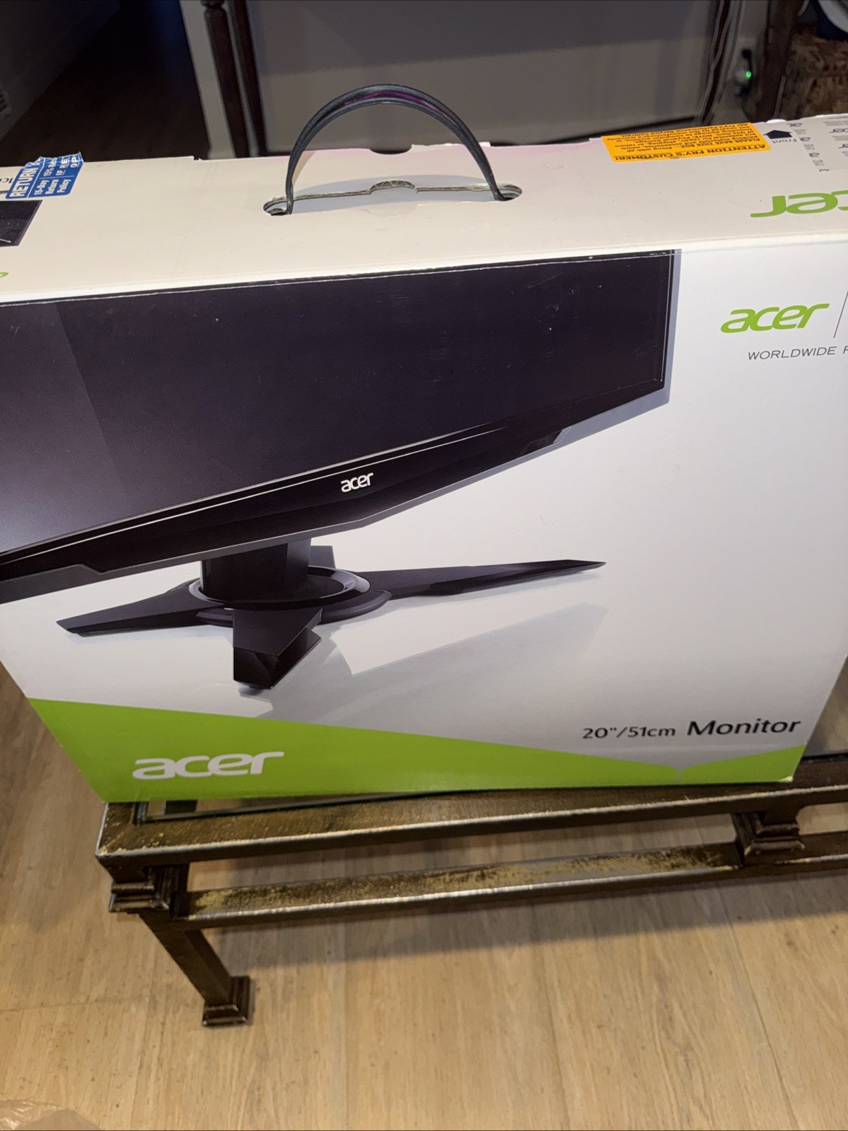 Acer 20-inch Monitor In It’s Box That Has Been Opened