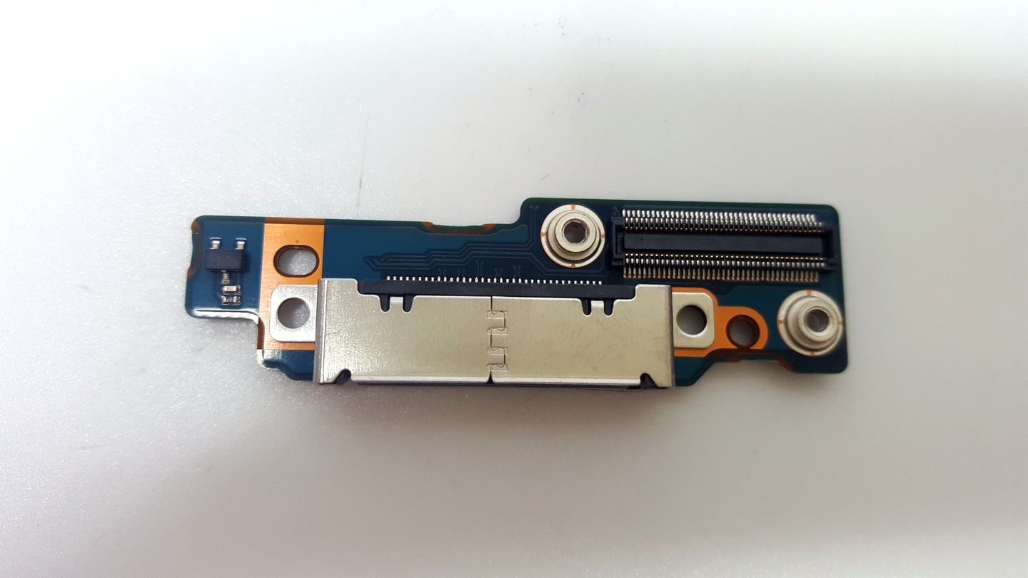 Toshiba Portege Z20T Docking Station Connector Port FATXDC3 G3905A A3905A