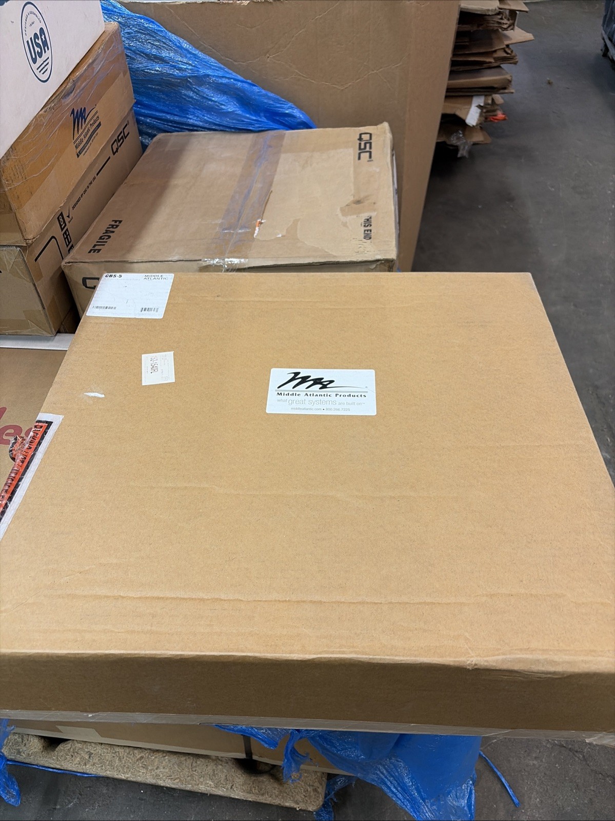 Middle Atlantic CSB Cantilever Support base NIB