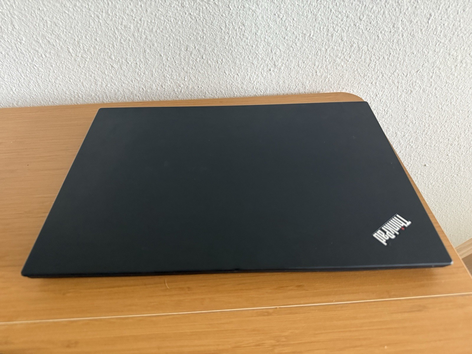 Lenovo ThinkPad T14 Gen 1 - 14" (256GB SSD, Intel Core i5-10210U, ‎1.6 GHz, 16GB
