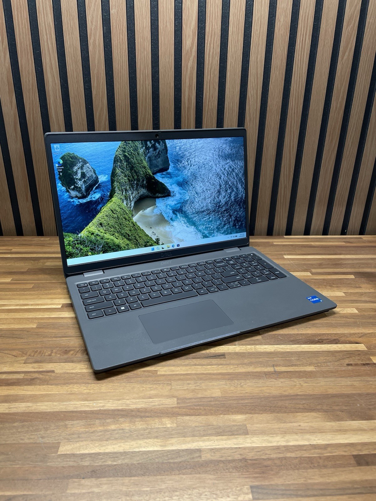 Dell Latitude 3540 i5-1335U 16GB 512GB NVMe FHD Windows Laptop
