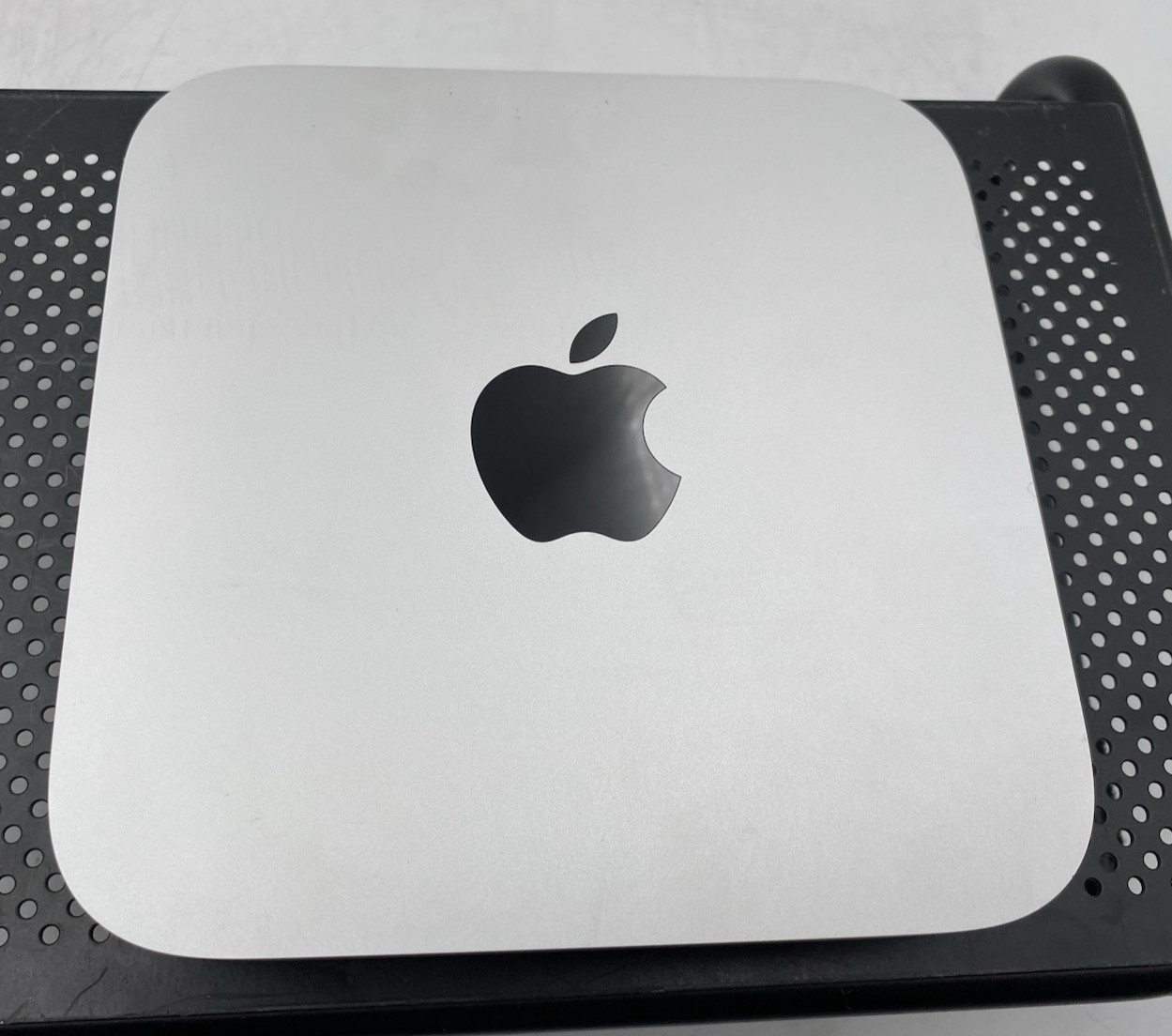 2023 Apple Mac Mini M2 8 Core CPU 10-Core GPU 8GB RAM 256GB SSD MMFJ3LL/A