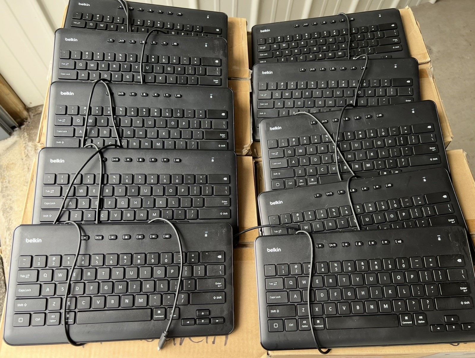 Lot of 10 Belkin Wired Keyboard for iPad with Lighting Connector -Black - B2B124