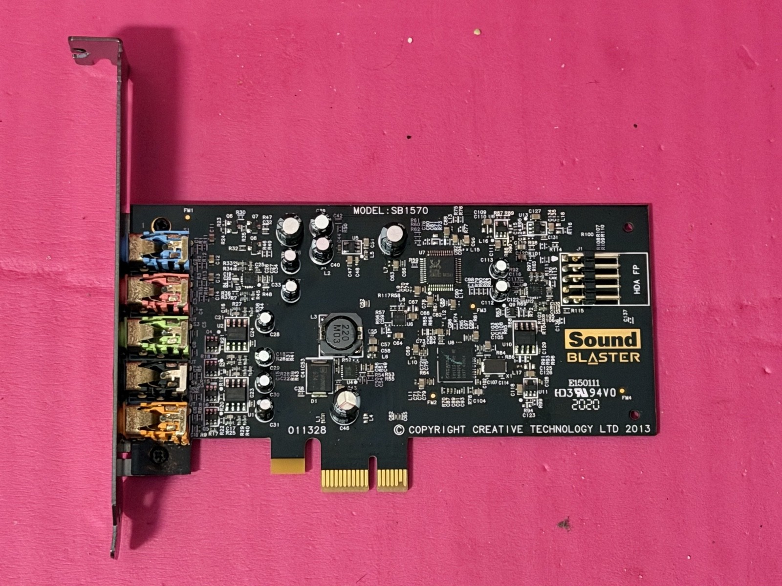 SOUND BLASTER Audigy Fx CREATIVE SB1570 (5) 3.5mm PCIe x1