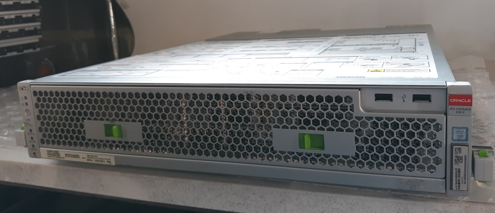 Oracle ZFS Storage ZS5-2 9500 Server NO RAM/HDD w/ 2x 2699 V3 Proc+2x 1200w PSU
