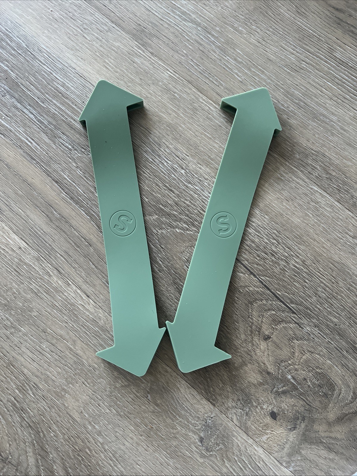 Strapsicle Hand Strap for Kindles & Kobos - Fit & Kobo Nia - Small - Sage Green