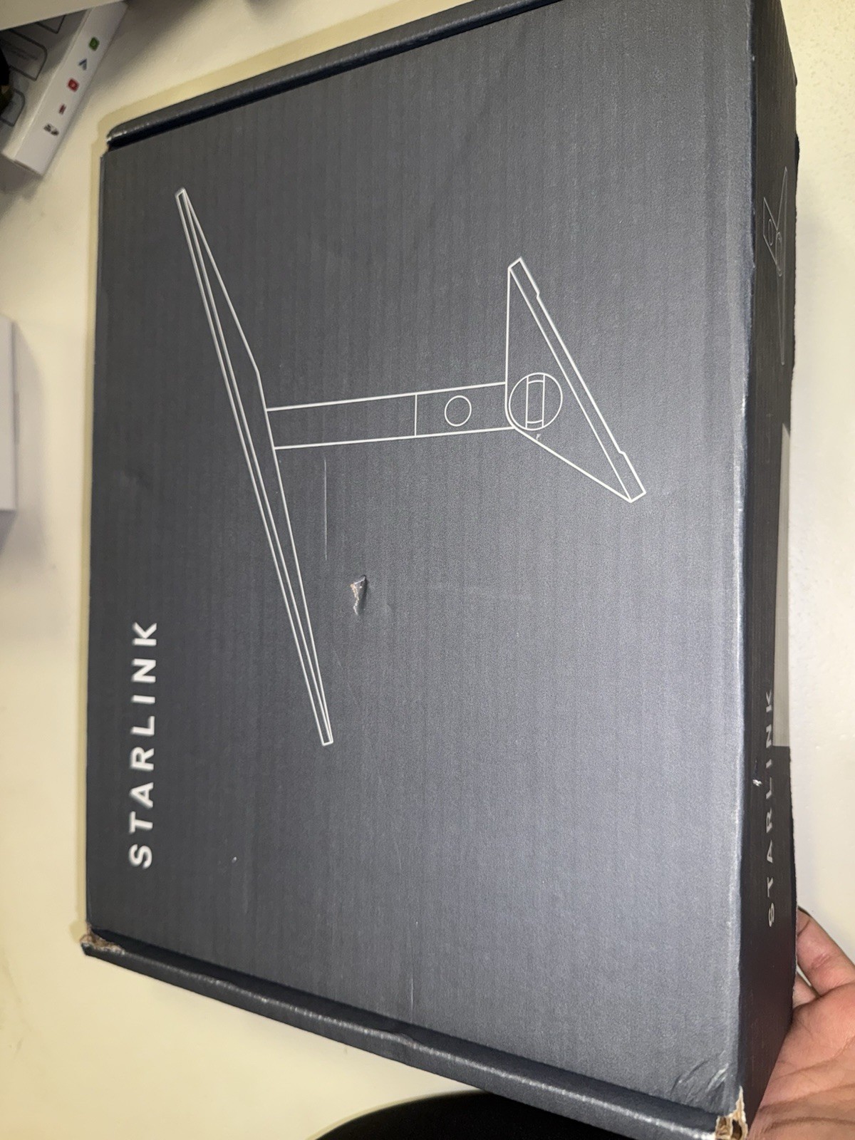 SpaceX STARLINK - Pivot Mount - Standard - Gray