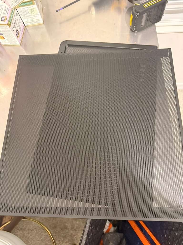 C8 Curve Wood, 6x 140mm Fans Included, Wooden Front Panel plus Lian Li PSU 1200w