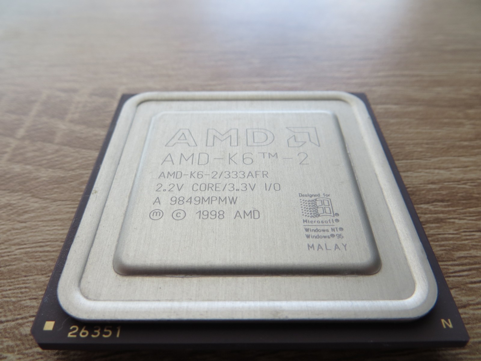 AMD K6-2 (AMD-K6-2/233AFR) 233MHz Socket 7 CPU w heatsink and fan tested works