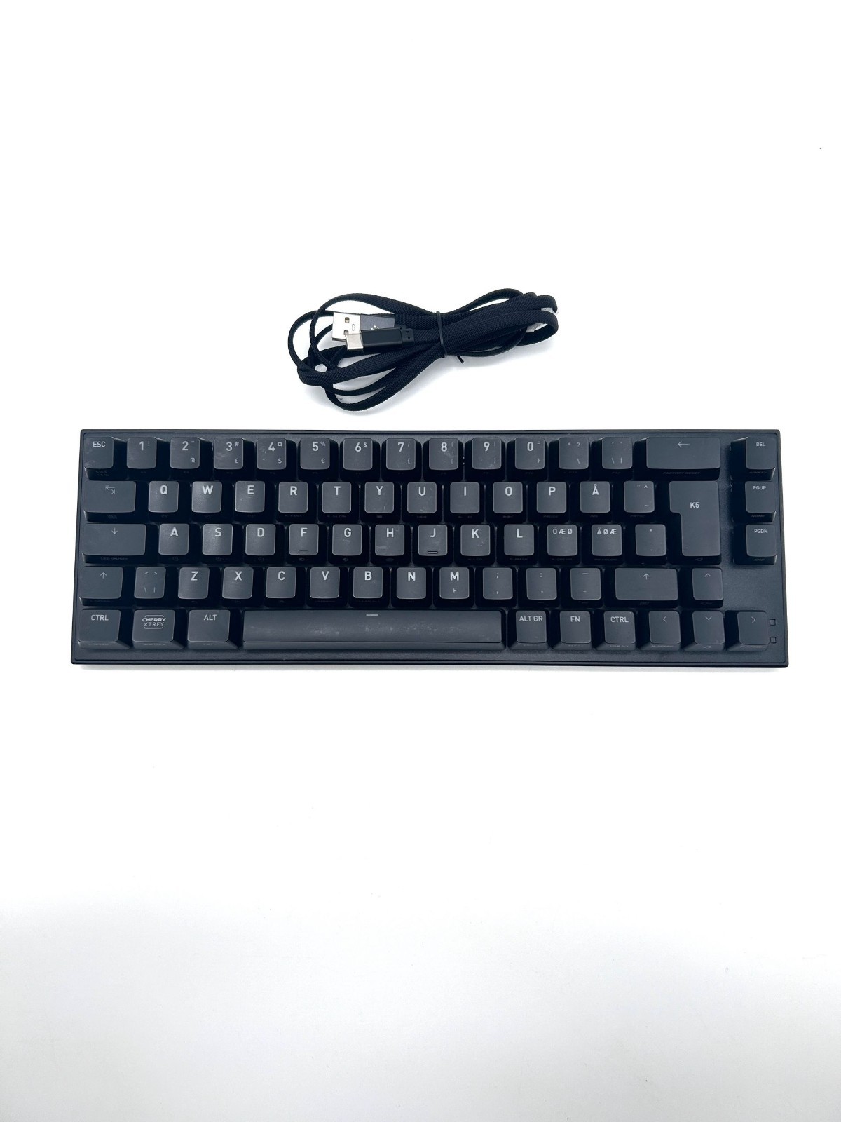 Original CHERRY XTRFY K5 V2 RGB Mechanical Gaming Keyboard Red Switch USB Tested