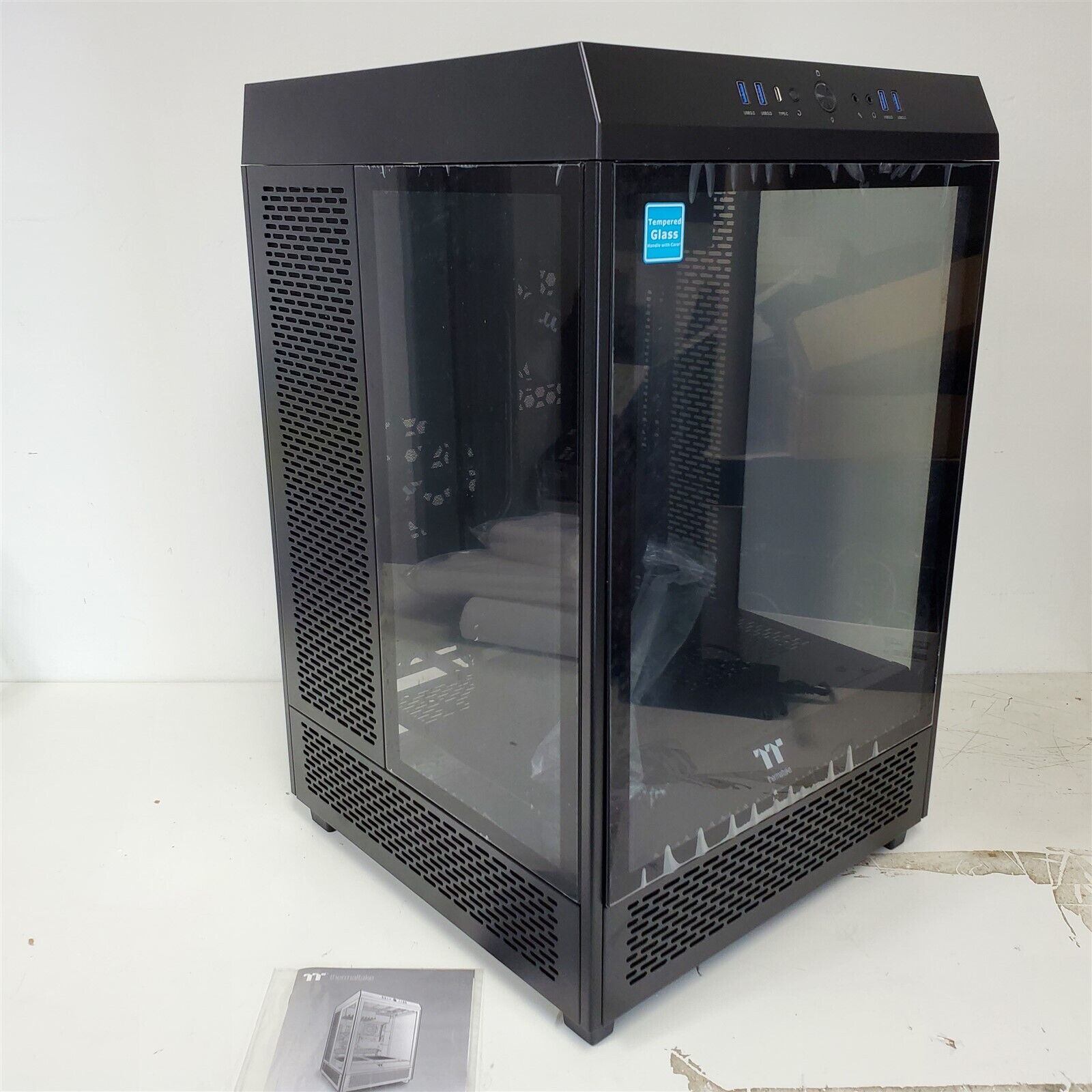 Thermaltake Tower 500 Vertical Mid-Tower Computer Chassis Supports