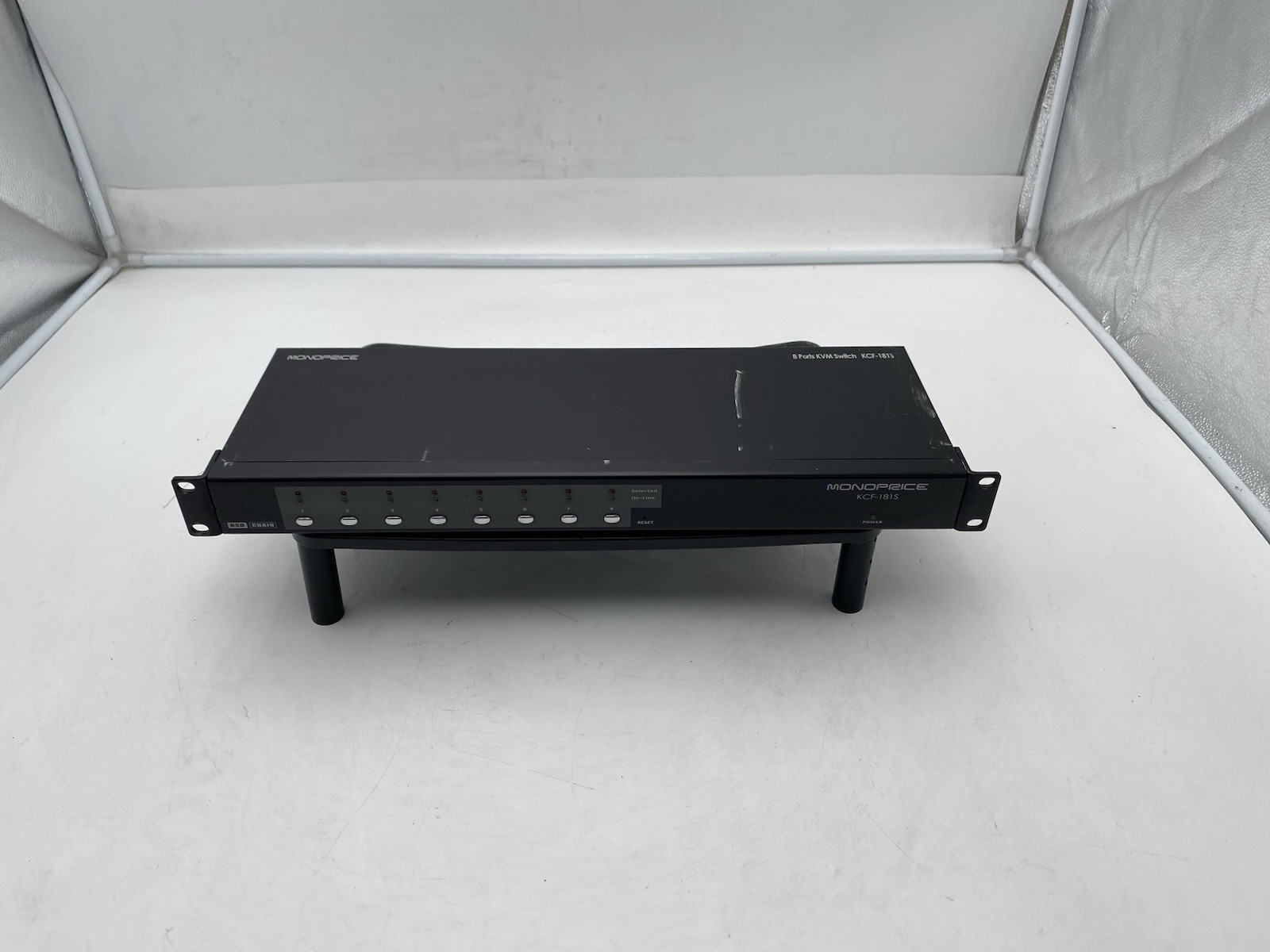 Monoprice KCF-181S 8-Port Combo KVM Switch