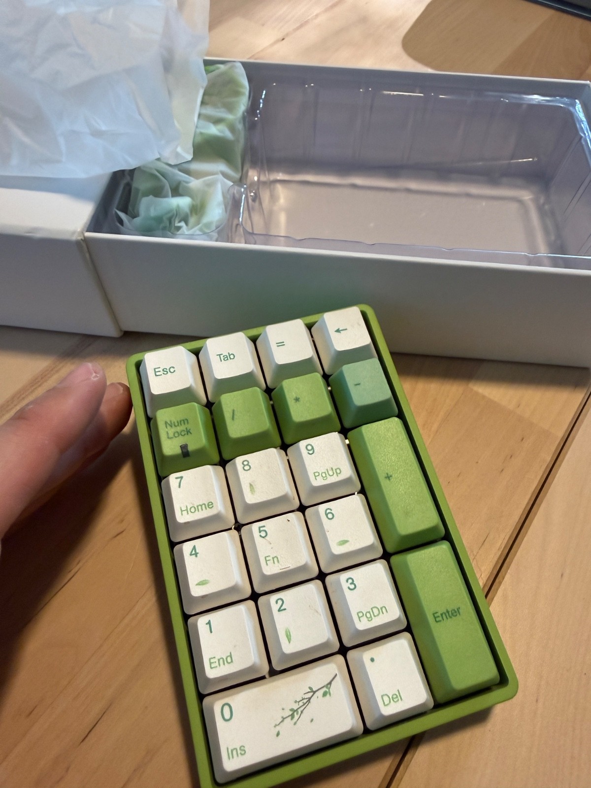 Varmillo Wired Green and White Numpad with Cherry Blues (VA21MC2N/LFI5V)